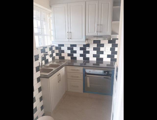 2.5 BEDROOM APARTMENT FOR SALE IN BULWER